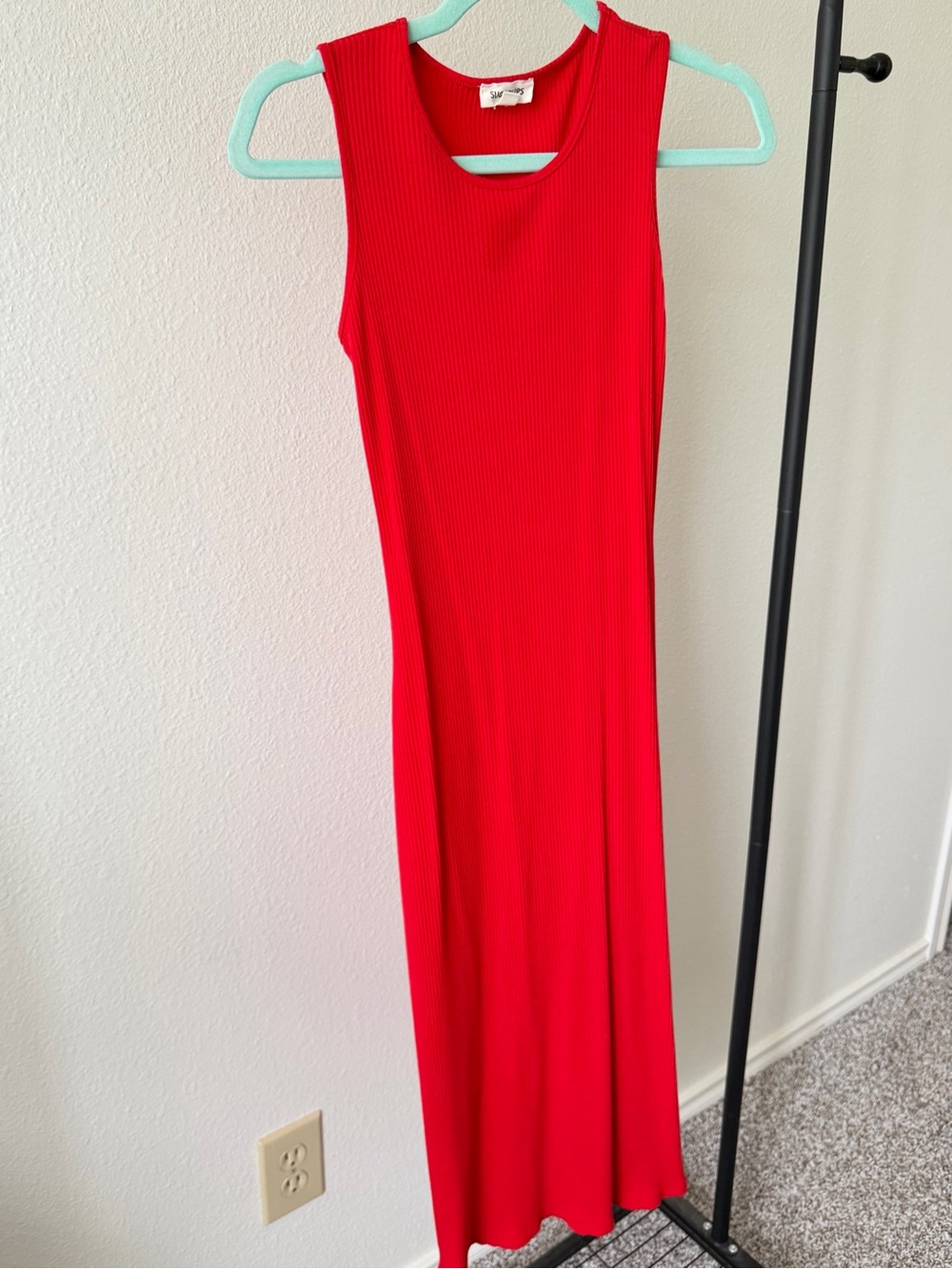 Fitted Ribbed Dress - Red - Picture 4 of 6